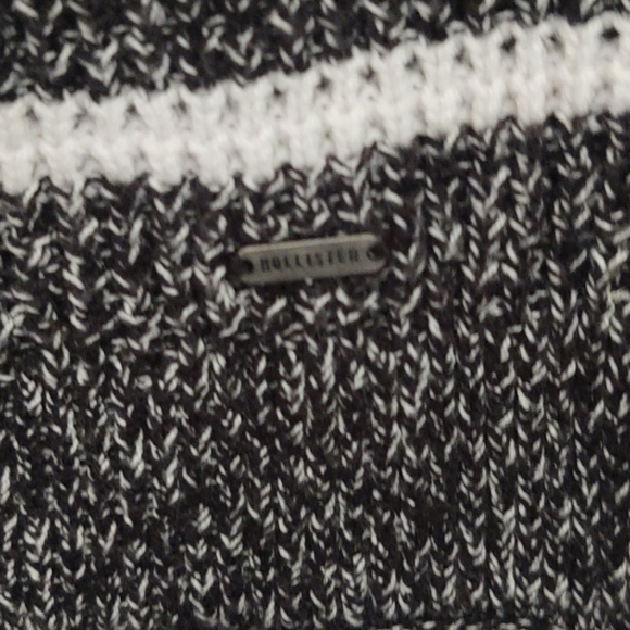 Hollister Black/ White striped knit sweater sz S - Picture 4 of 9